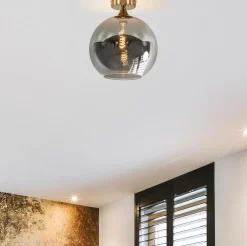 Chique plafondlamp goud met smoke/titanium glazen bol