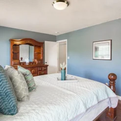 Klassieke plafonnière brons met wit glas 30 cm