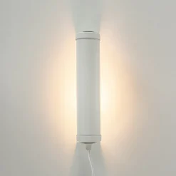 Mat witte wandlamp met snoer