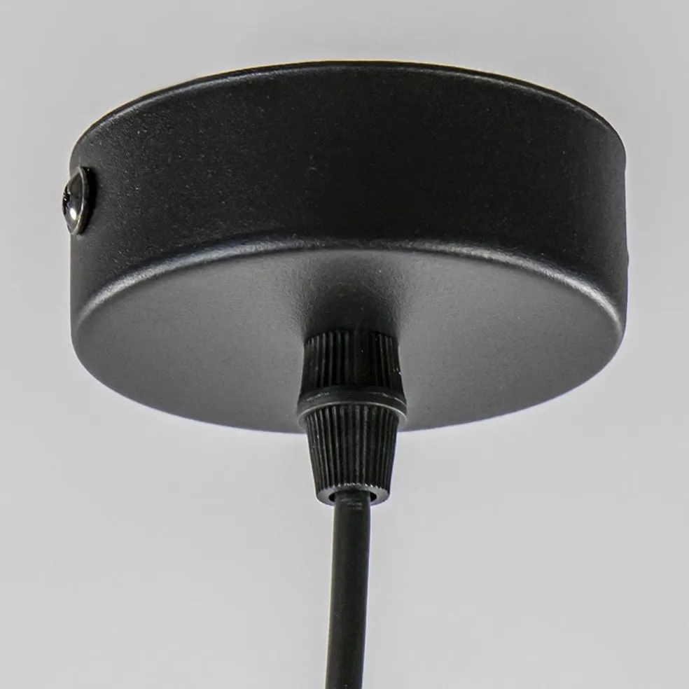 Mat zwarte hanglamp met smoke glas ruit