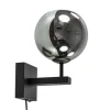 Mat zwarte wandlamp met smoke glazen bol 20 cm