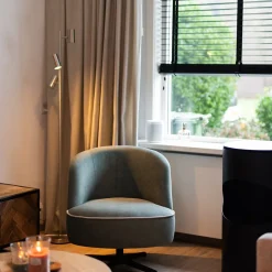 Moderne 3-lichts vloerlamp nikkel met 3-standen dimbaar LED