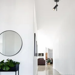 Moderne plafondspot zwart metaal verstelbaar