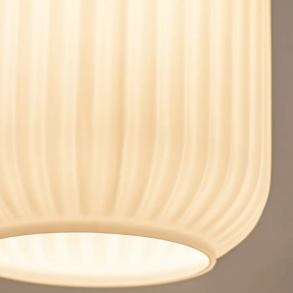 Retro plafondlamp zwart met wit glas