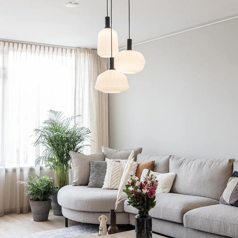 Ronde 3-lichts hanglamp met opaal witte glazen