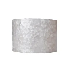 Sfeervolle wandlamp creme schelpen kamer