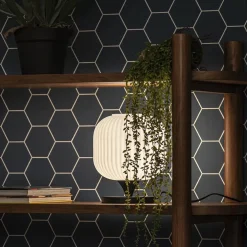 Tafellamp mat zwart met wit glas