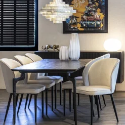 Trendy eetkamerstoel wit velours met zwart metalen poot