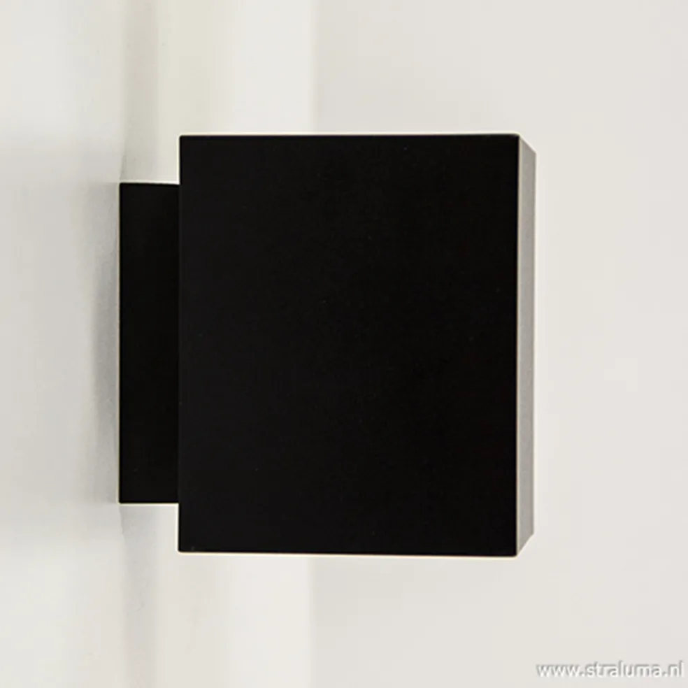 Wandlamp kubus zwart/goud
