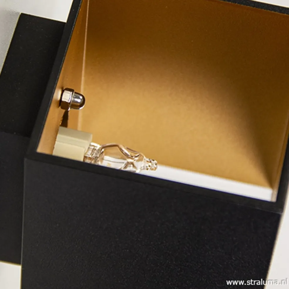 Wandlamp kubus zwart/goud