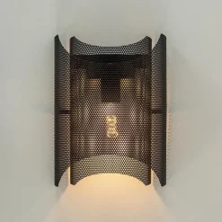 Zwarte wandlamp gaas